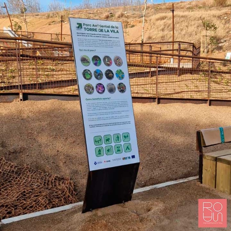 Faristol d'acer corten vertical